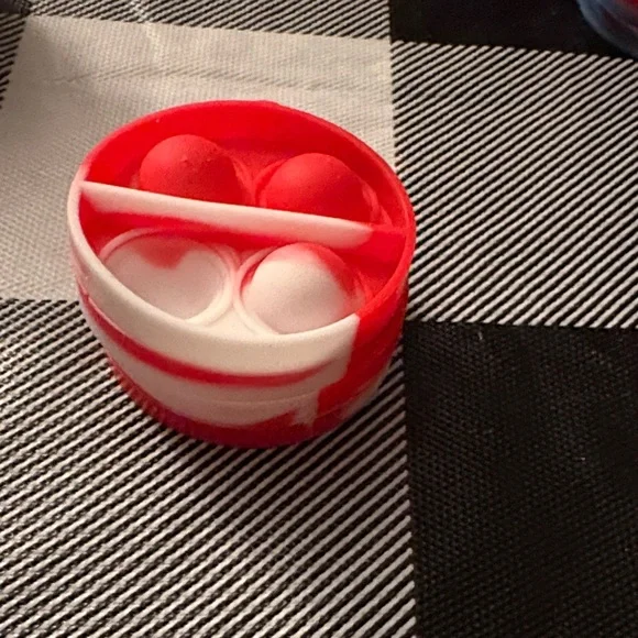 Emmy Sensory Pop Fidgets (choose 1) - Picture 9 of 11